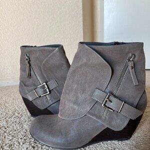 Blowfish Malibu Slouch Zip Boot Womens 9M Bilocate Grey Fawn